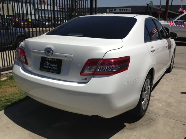 Toyota Camry 2010 photo 1