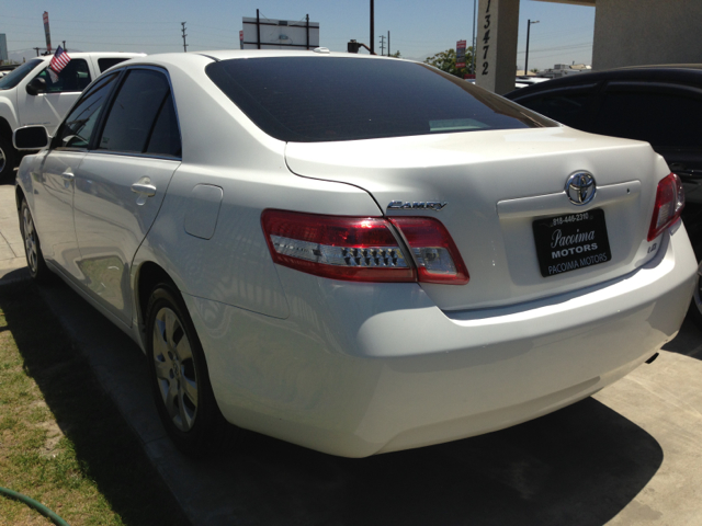 Toyota Camry 2010 photo 3