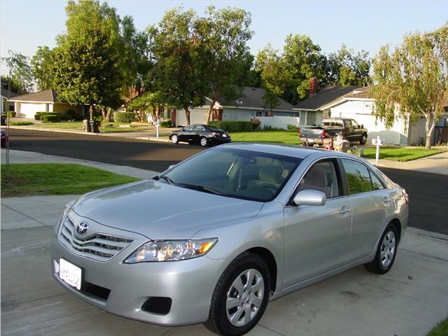 Toyota Camry 2010 photo 2