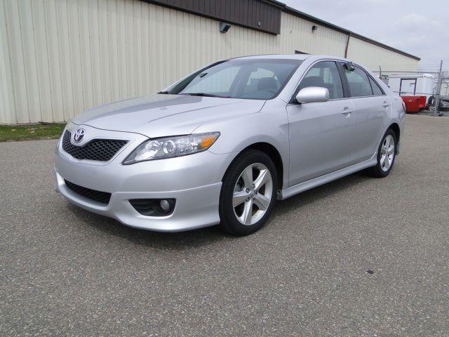 Toyota Camry SE Sedan