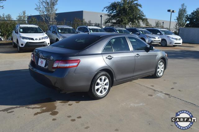 Toyota Camry 2011 photo 2