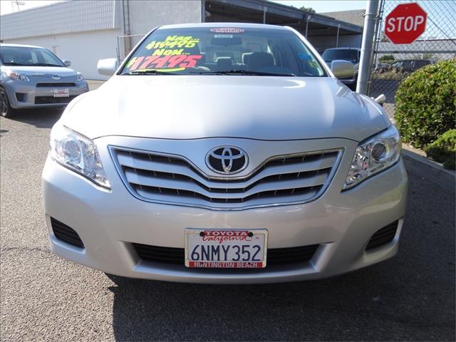 Toyota Camry 2011 photo 1