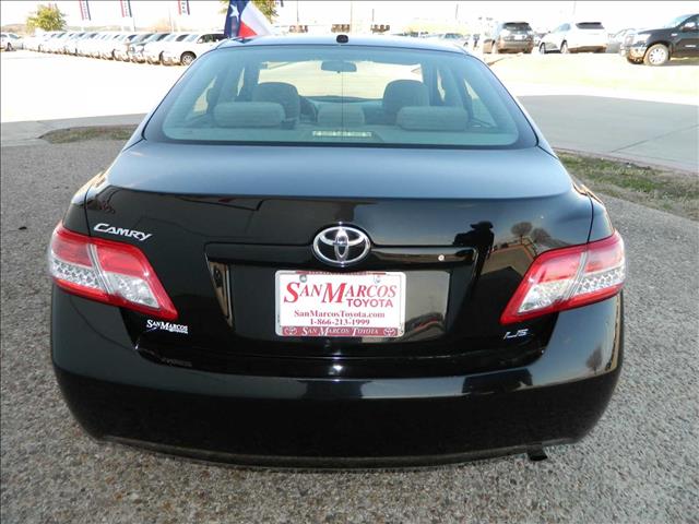 Toyota Camry 2011 photo 18