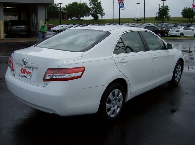 Toyota Camry 2011 photo 6