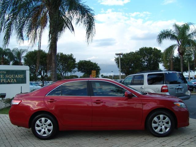 Toyota Camry 2011 photo 2