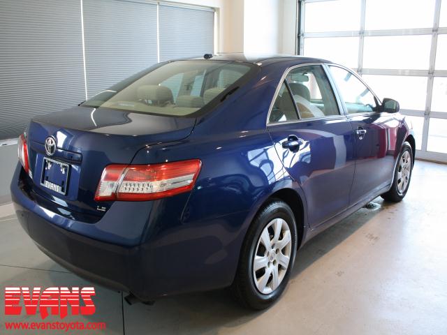 Toyota Camry 2011 photo 2