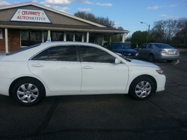 Toyota Camry Limited 3.0R VDC AWD Wagon Sedan