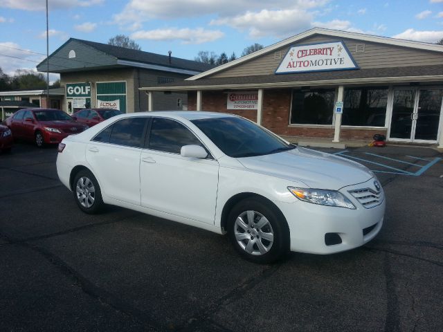 Toyota Camry 2011 photo 2