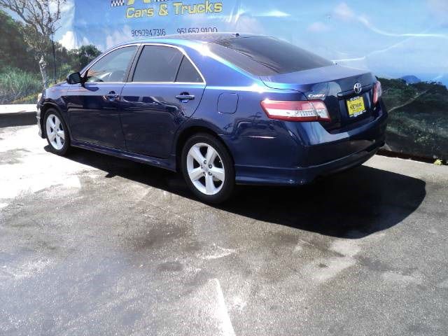 Toyota Camry 2011 photo 2