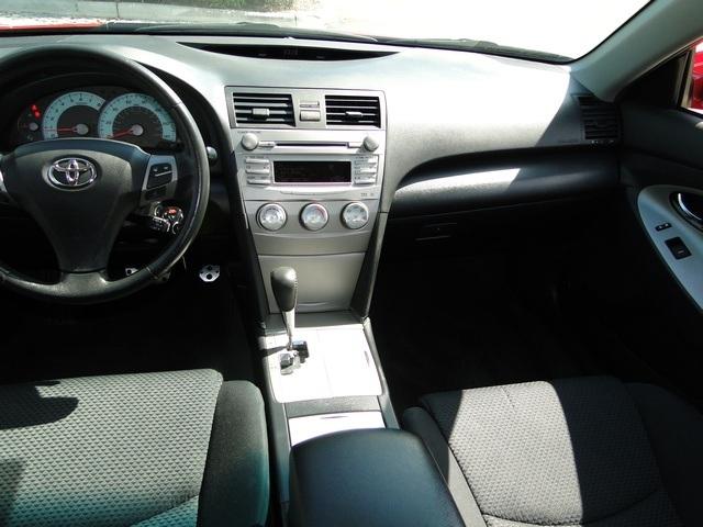 Toyota Camry 2011 photo 2