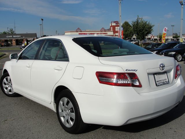 Toyota Camry 2011 photo 1