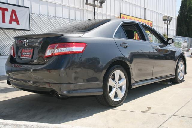 Toyota Camry 2011 photo 1