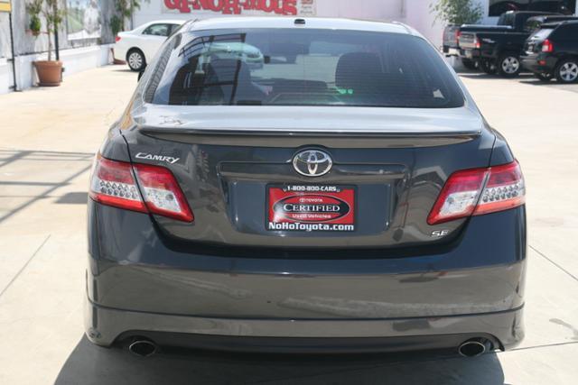 Toyota Camry 2011 photo 2