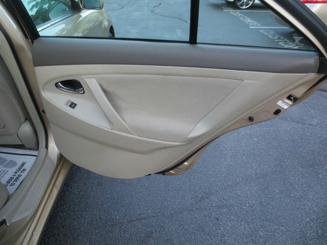 Toyota Camry 2011 photo 12