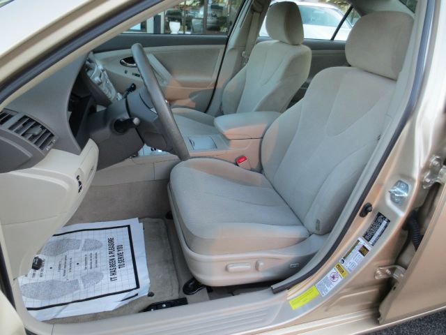 Toyota Camry 2011 photo 18