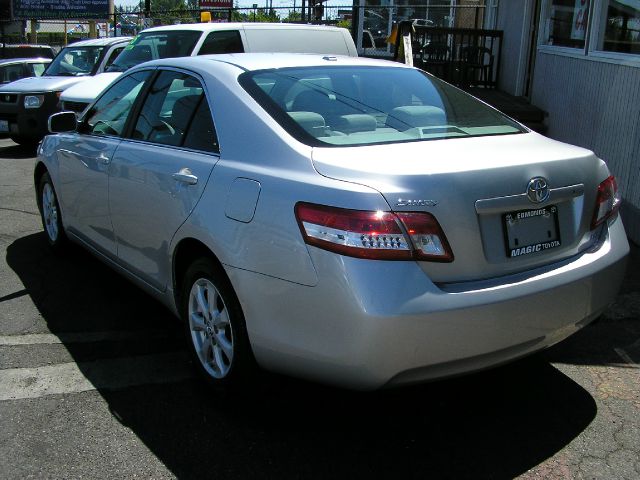 Toyota Camry 2011 photo 2