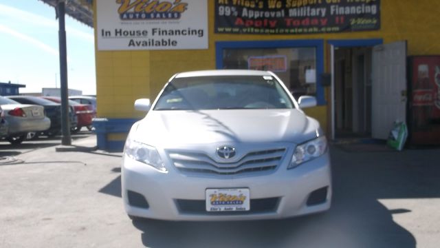 Toyota Camry 2011 photo 1