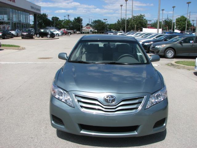 Toyota Camry 2011 photo 1