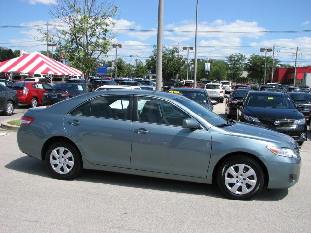 Toyota Camry 2011 photo 2