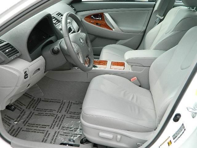 Toyota Camry 2011 photo 2