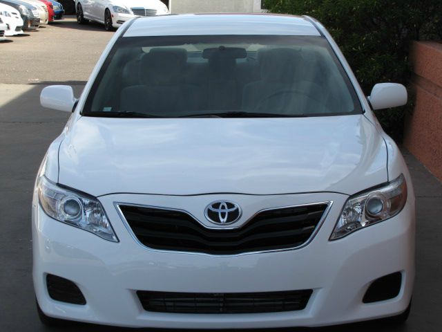 Toyota Camry 2011 photo 2