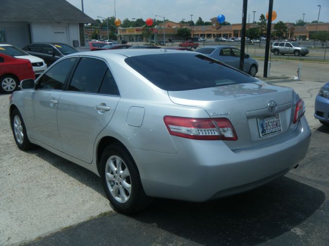 Toyota Camry 2011 photo 2