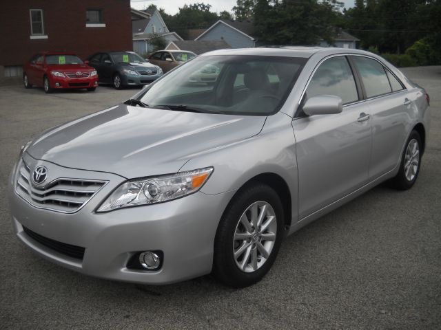 Toyota Camry 2011 photo 1