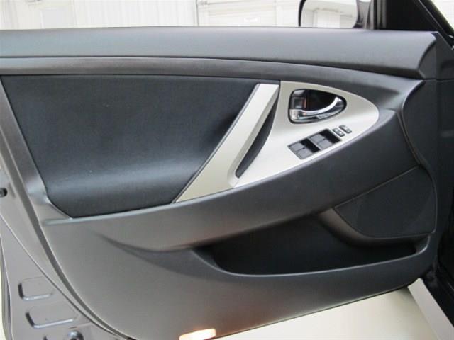 Toyota Camry 2011 photo 36