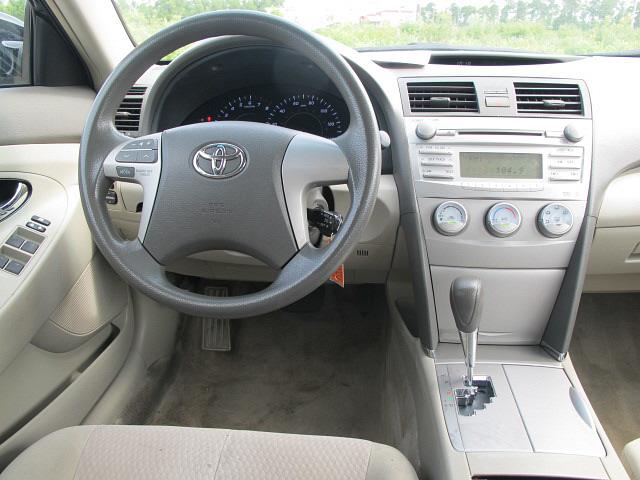 Toyota Camry 2011 photo 1