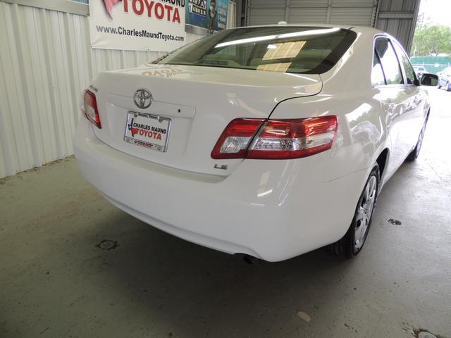 Toyota Camry 2011 photo 32