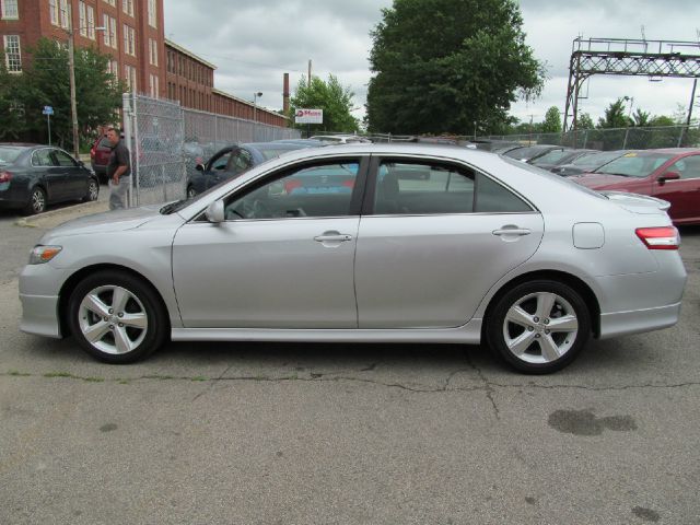 Toyota Camry 2011 photo 1