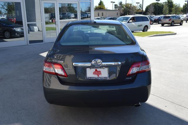 Toyota Camry SEL Sport Utility 4D Sedan