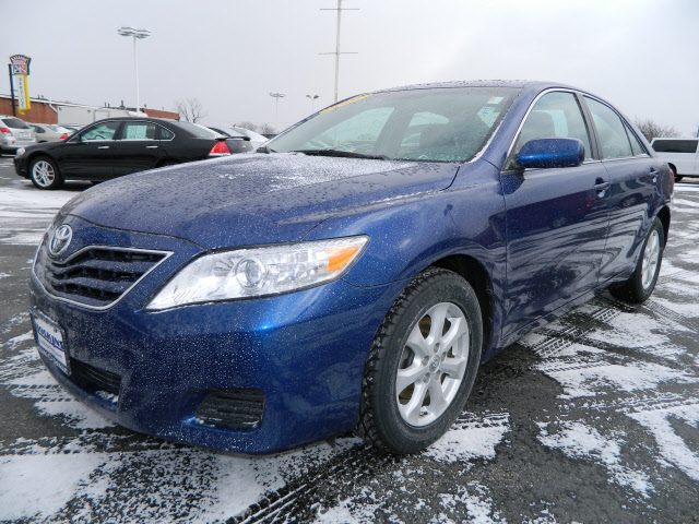 Toyota Camry 2011 photo 1