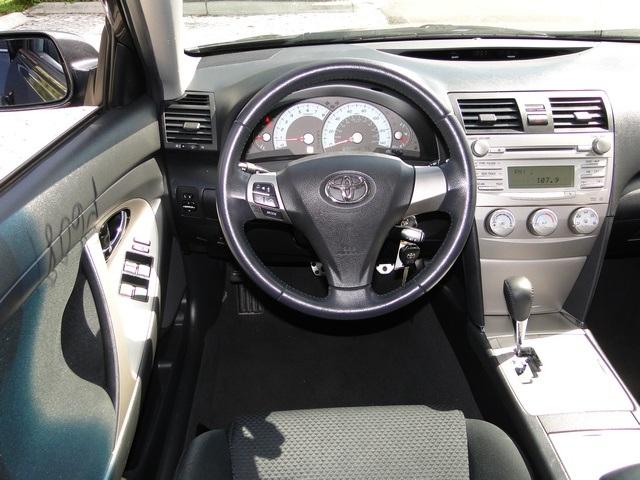 Toyota Camry 2011 photo 2