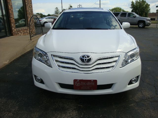 Toyota Camry 2011 photo 2