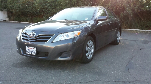 Toyota Camry 2011 photo 2