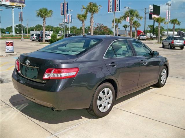 Toyota Camry 2011 photo 2