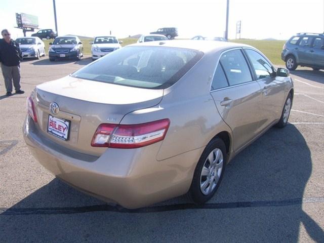 Toyota Camry 2011 photo 1