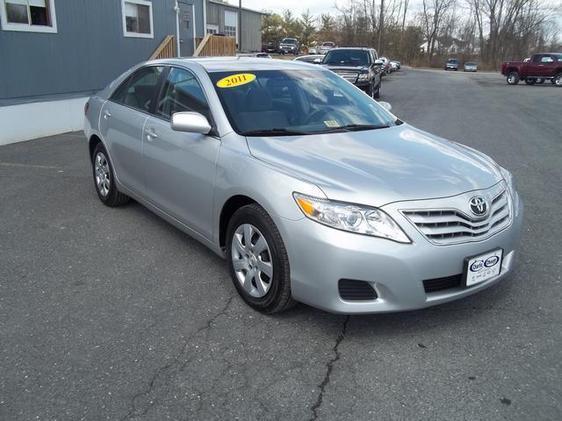 Toyota Camry 2011 photo 17