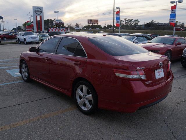 Toyota Camry 2011 photo 1