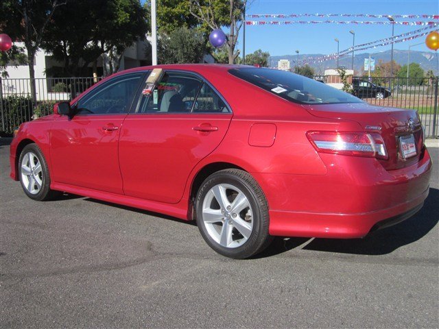 Toyota Camry 2011 photo 1