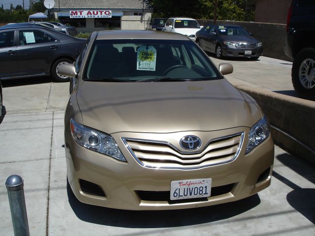 Toyota Camry 2011 photo 1