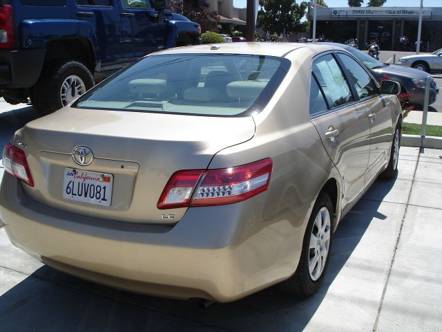 Toyota Camry 2011 photo 2