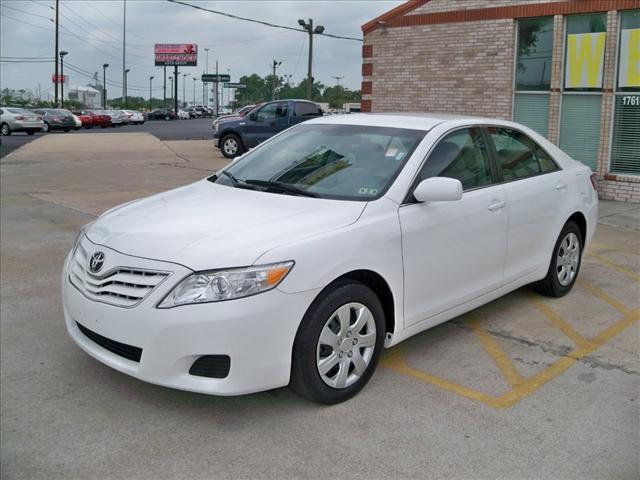 Toyota Camry 2WD Eddie Bauer Super Clean Sedan