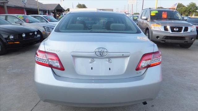 Toyota Camry 2011 photo 1