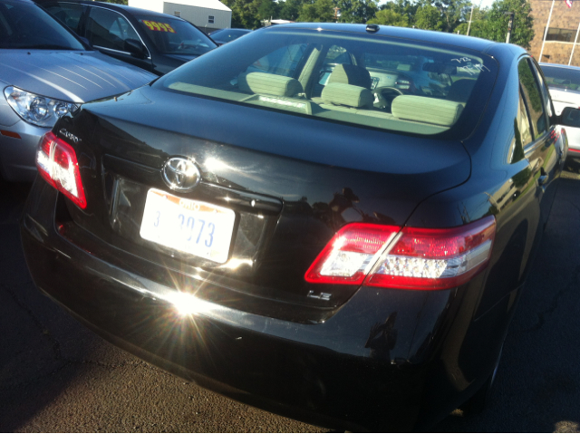 Toyota Camry 2011 photo 1