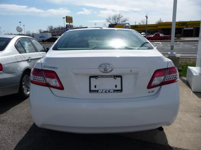 Toyota Camry 2011 photo 1