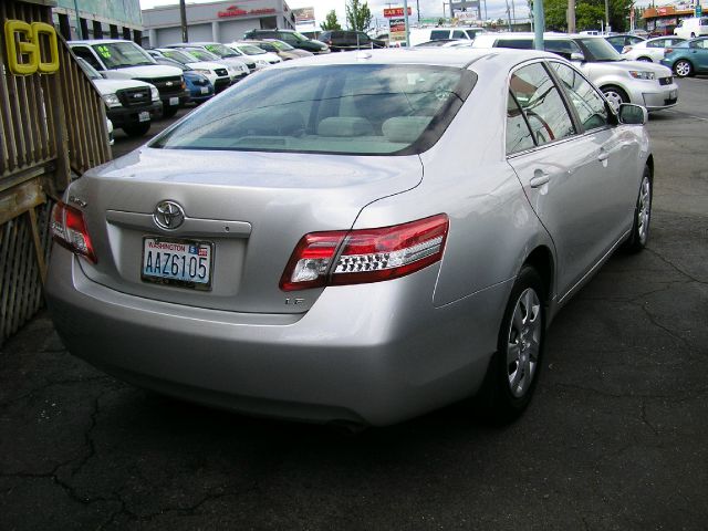 Toyota Camry 2011 photo 2