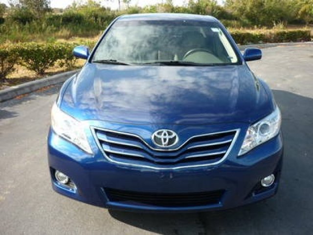 Toyota Camry 2011 photo 2