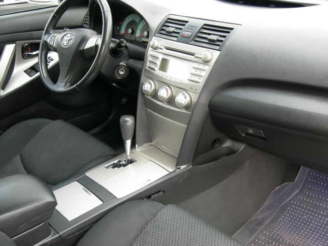 Toyota Camry 2011 photo 2